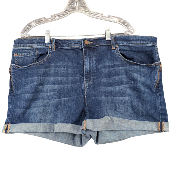 Soho Womens Jean Shorts Blue Size 18 Denim Pockets Cuffed Hems - Picture 1 of 11